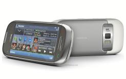Nokia C7